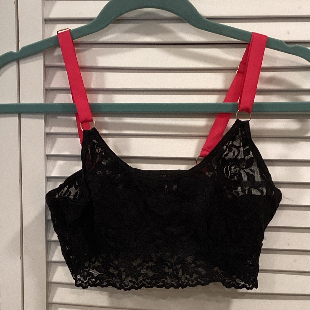 Hanky Panky Black Lace Bralette with hot  Pink Adjustable Straps